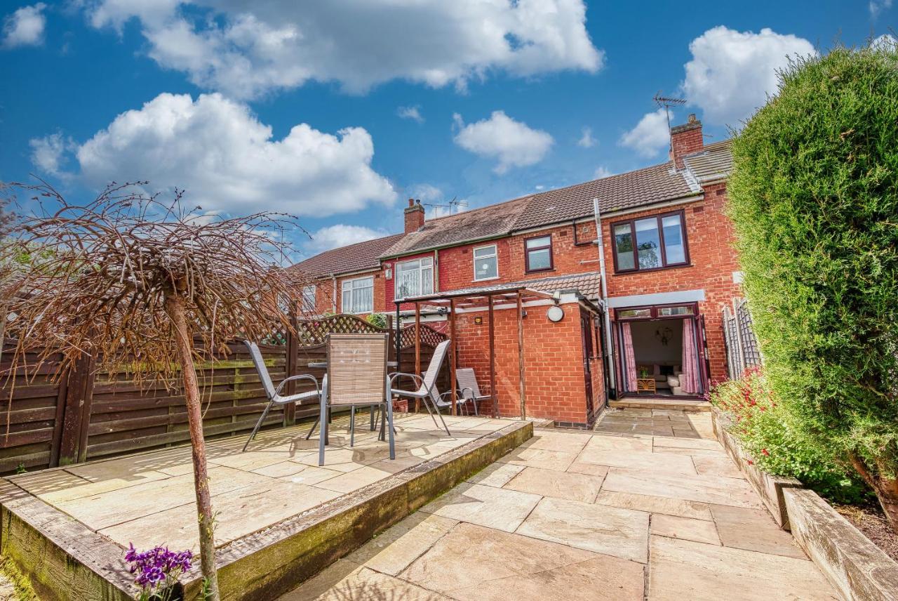 Holiday home Close To A46 Centre Sleeps 6, 5 Beds Ensuite Free Wi-fi Queens House Inspire Homes